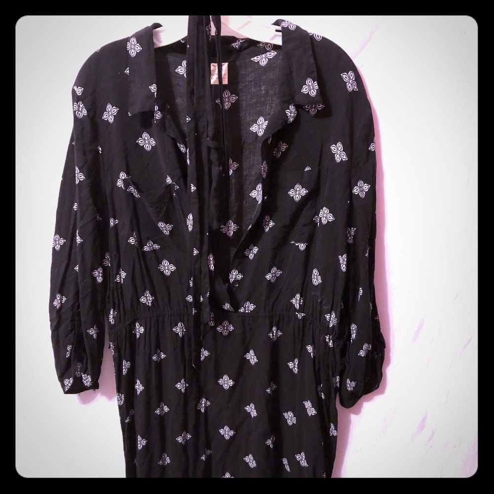 Two paisley dresses, black+blue with belts to tie